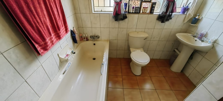 3 Bedroom Property for Sale in Baillie Park North West